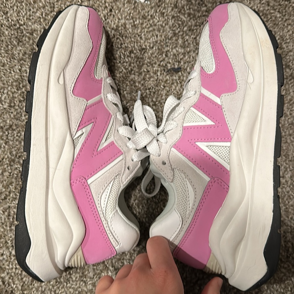 COPY - BRAND NEW NEVER WORN pink new balances 57/40s